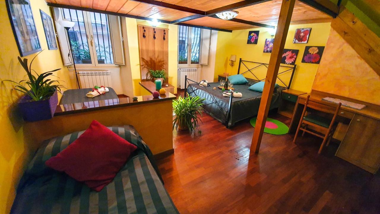 Pensión La Casa Verde - Free Secure Parking If You Book 3 Nights Roma